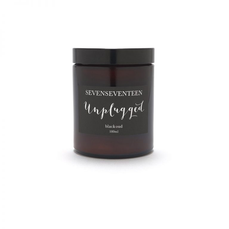 SevenSeventeen Black Oud candle