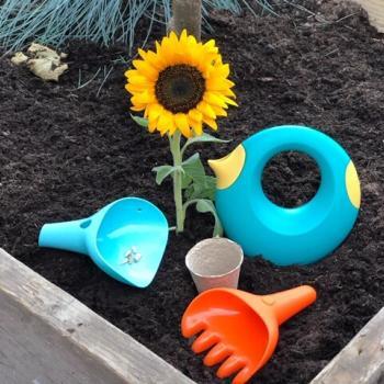 little gardener gift set