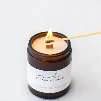 Dark honey and pepper candle